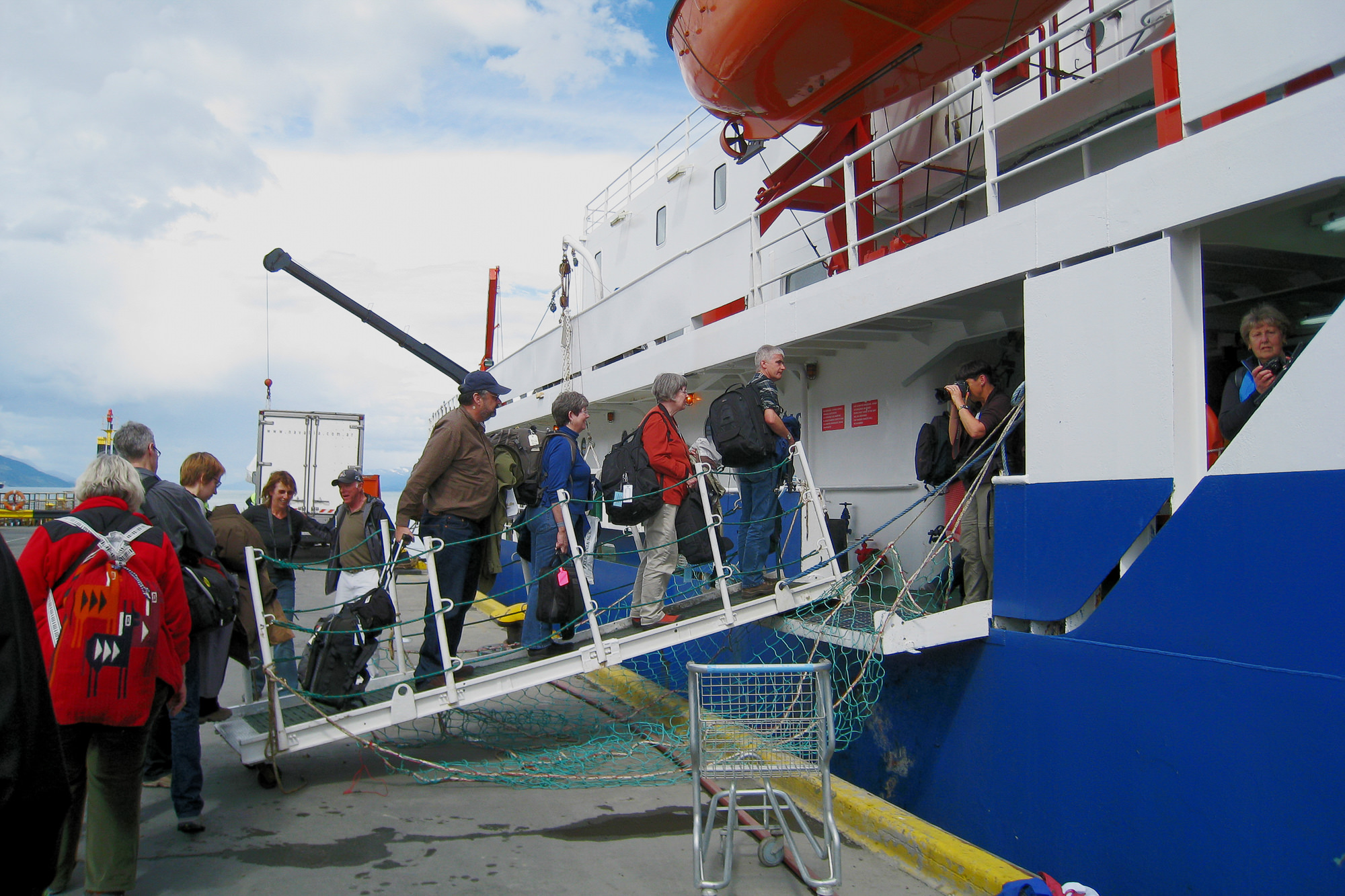 Checkin im Hafen von Ushuaia
